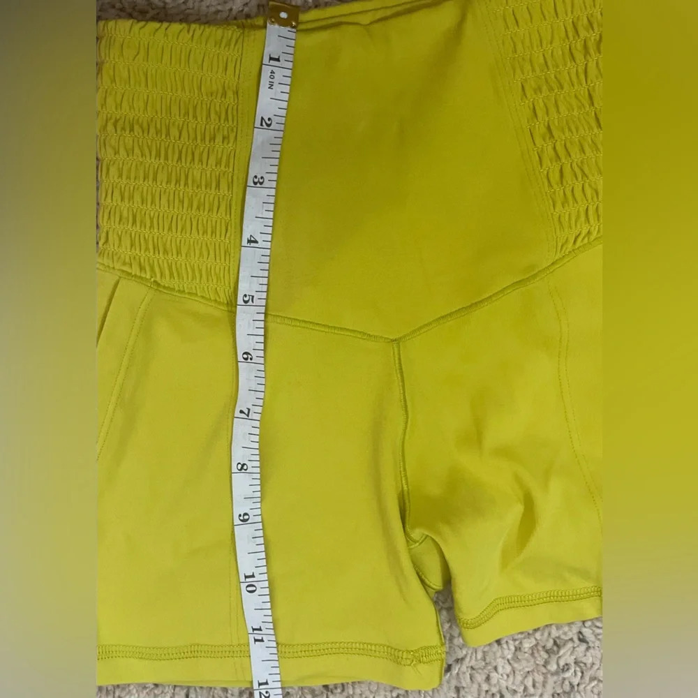 Aerie Offline Real Me Hi-Rise Short Court 4” Biker Short -Chartreuse size XS NWT - Picture 8 of 11